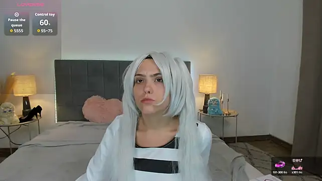 DellaRows webcam