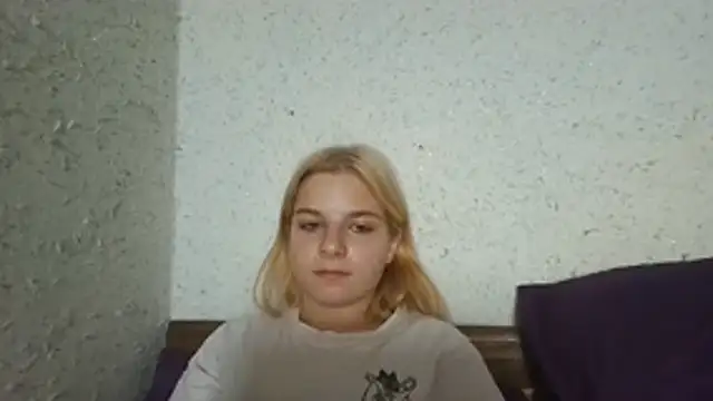 qwerty_h webcam