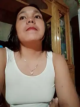 Lynne_11 webcam