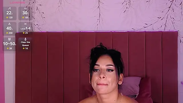 MadyLuxxx webcam