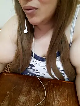 Madam_bezzzoul webcam