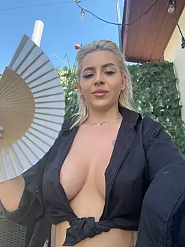 IveySin live cam on StripChat
