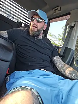 Beardedtattood live sex cam