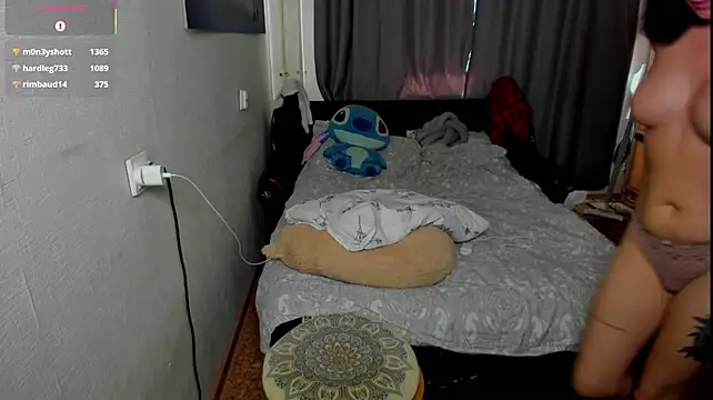 monica__elder webcam
