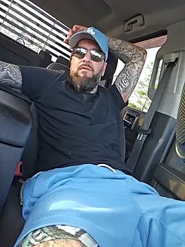 Beardedtattood webcam