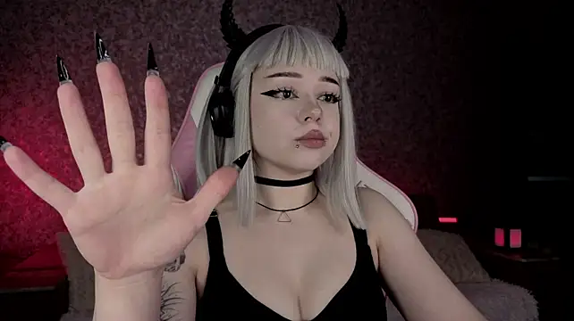 meowceline webcam