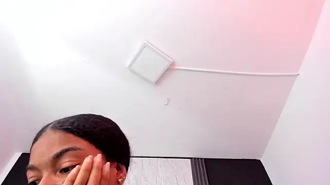 YummyDuooo webcam