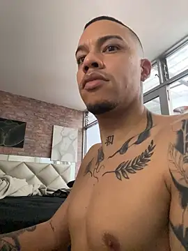 AlphaMasterXxx webcam