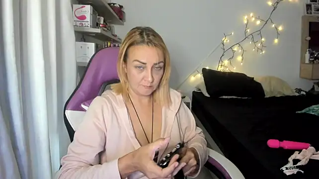 adri_smoke webcam
