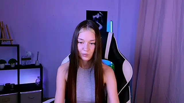 KiraKittyy_ webcam