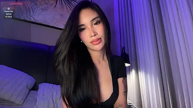 BadassBabee webcam