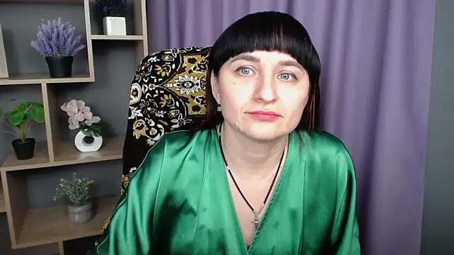 NinaFlawlees webcam