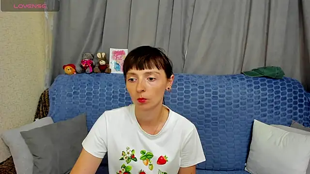 TayanaJons webcam
