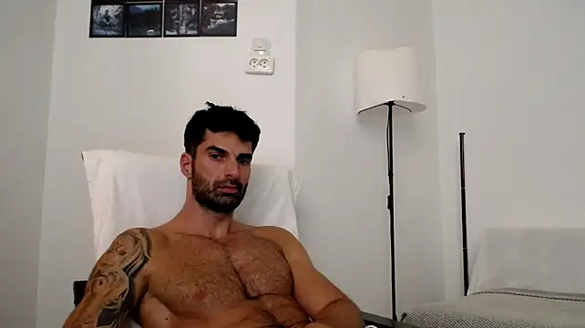 Verycutex live cam on StripChat
