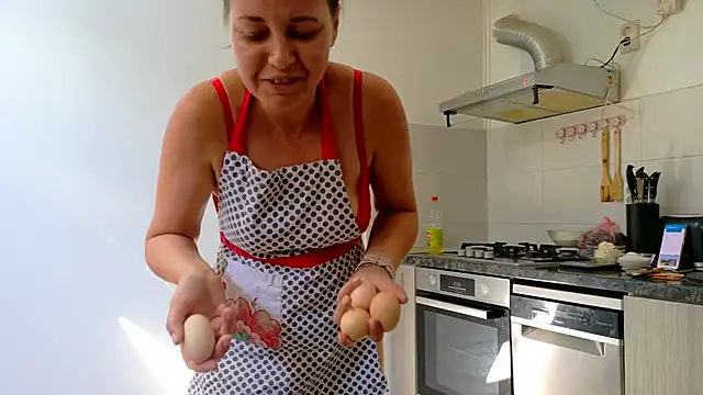 SweetMaddy888 webcam