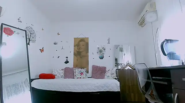 elacoquette (Ask my age) - Show me some love,make me cum