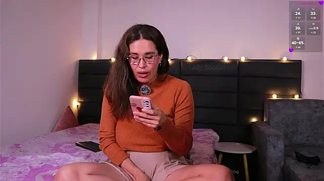kathieandpovcock1 webcam