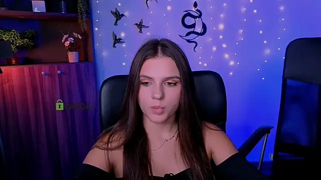 lisa_dark_ webcam