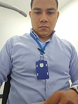 Alejandroxxxof webcam