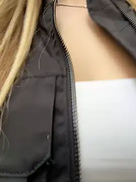 Liza_risky's live cam