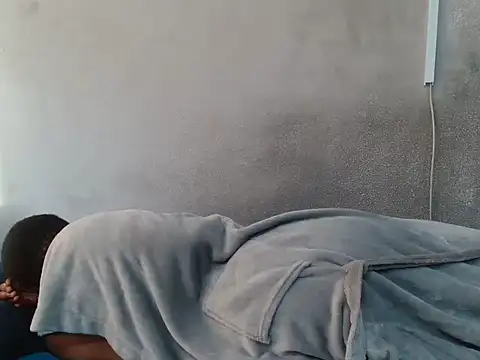 bigasshugetitsqueen