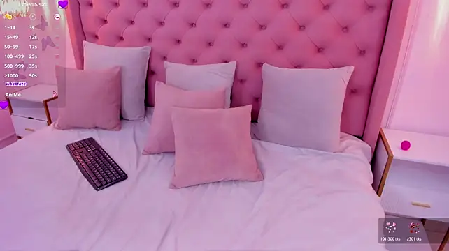 _miia_monrroy webcam