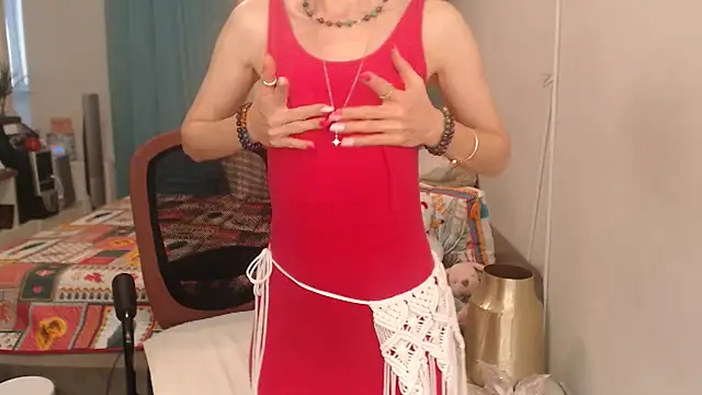 LuxuryNika live cam on StripChat