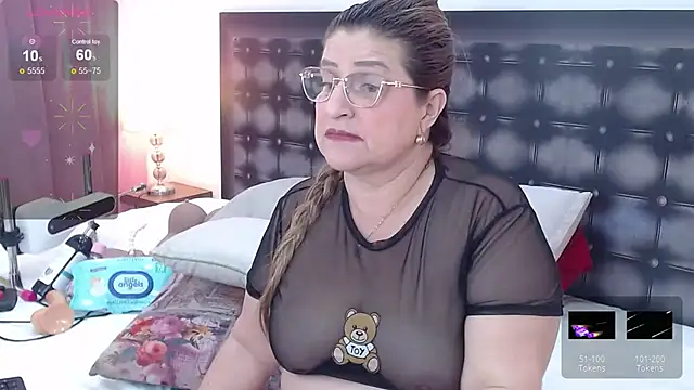 sandra_20 live cam on StripChat