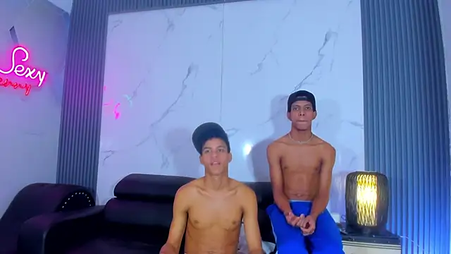 Xxx_hot23cm webcam