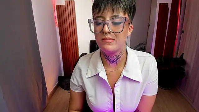Rebeka-baker webcam