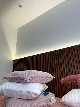 elodie_walker webcam