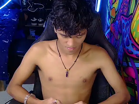 hugekenbigcock webcam