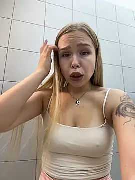 Liza_risky webcam