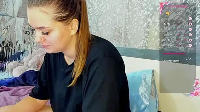 Josephine_Kiss webcam