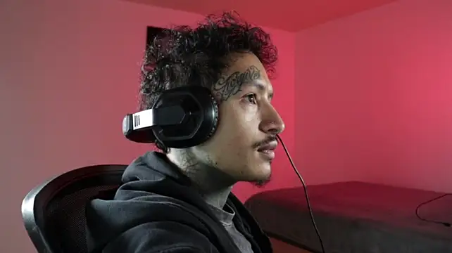 trieone webcam