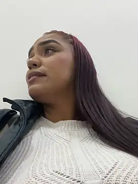 Sara-77 webcam