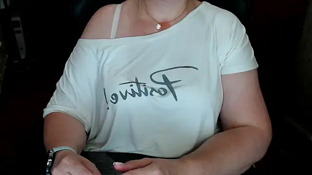 AlisaHot55 webcam