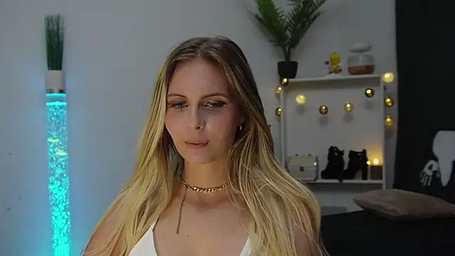 BonnieBluX webcam