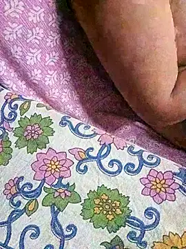Tg_Pujaxccc webcam