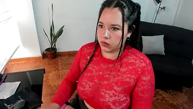 LinaBrowm webcam