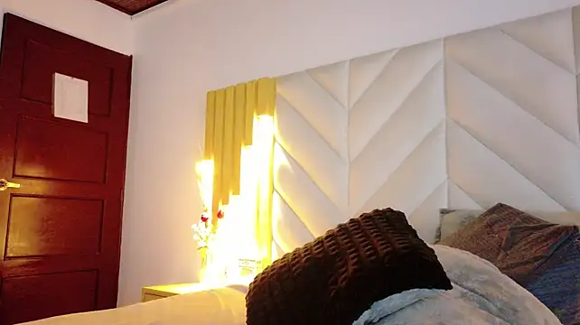 Anaise_latif webcam