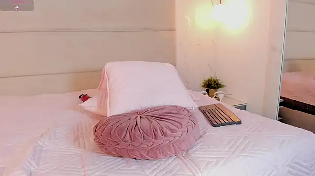 honeyannyy webcam