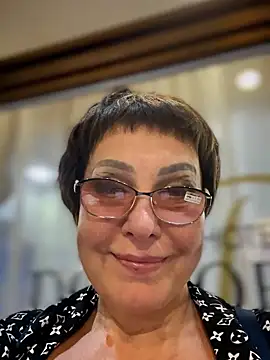 bettybutter_ webcam