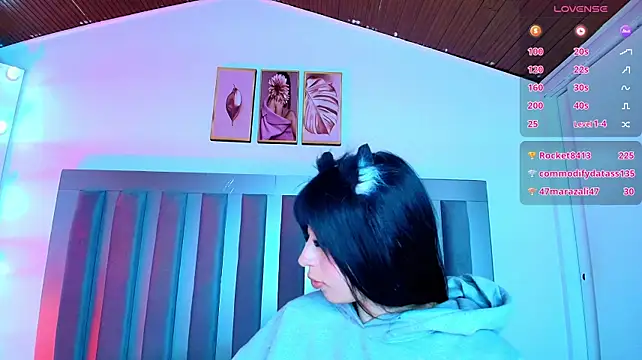 mia_gyutarouwu webcam