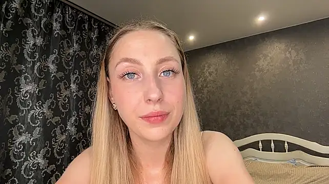 TheresaCyphert webcam