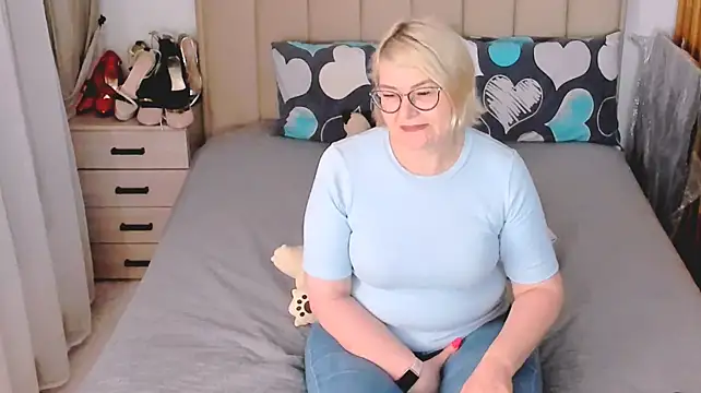 sabrinamacmarren webcam