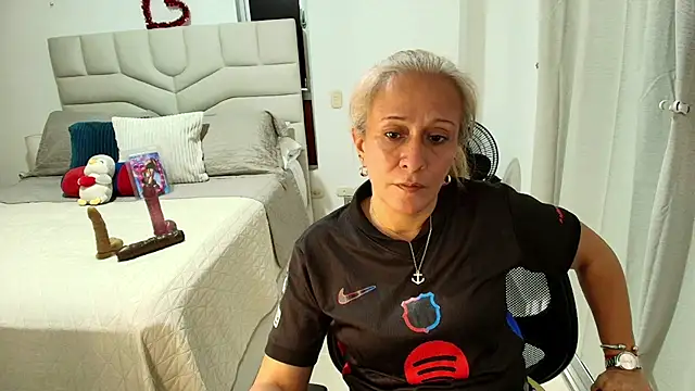 Naty_Stone webcam