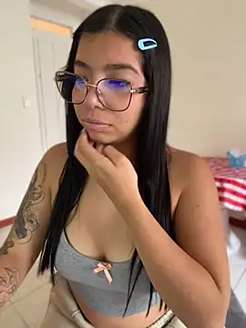 maaddyXXX webcam