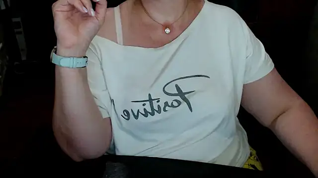 AlisaHot55 webcam