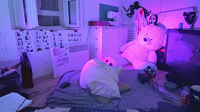 CeriseLapine webcam